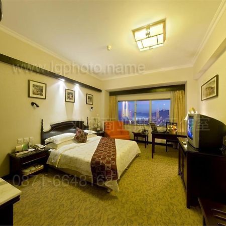 New Era Hotel Куньмин Экстерьер фото