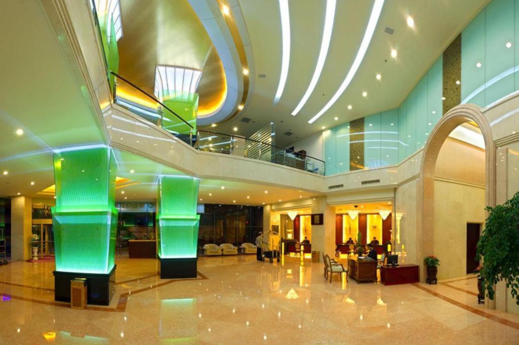New Era Hotel Куньмин Экстерьер фото