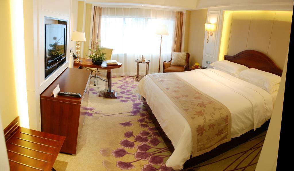 New Era Hotel Куньмин Экстерьер фото