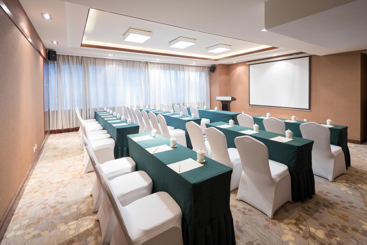 New Era Hotel Куньмин Экстерьер фото
