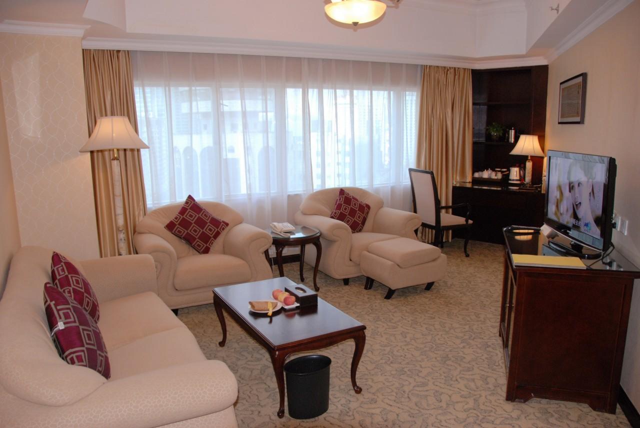 New Era Hotel Куньмин Экстерьер фото